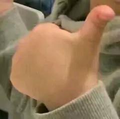 DƬ